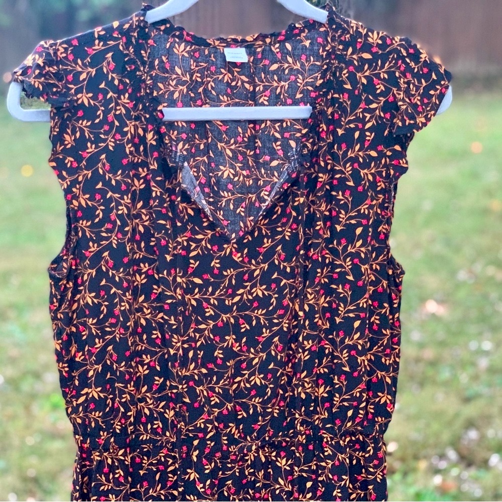 Old Navy Black & Red Floral w/ Gold Leaf Printed Rayon Midi Dress Size Medium 💛